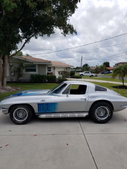 1966 Chevrolet Corvette bucket seats - photo 2