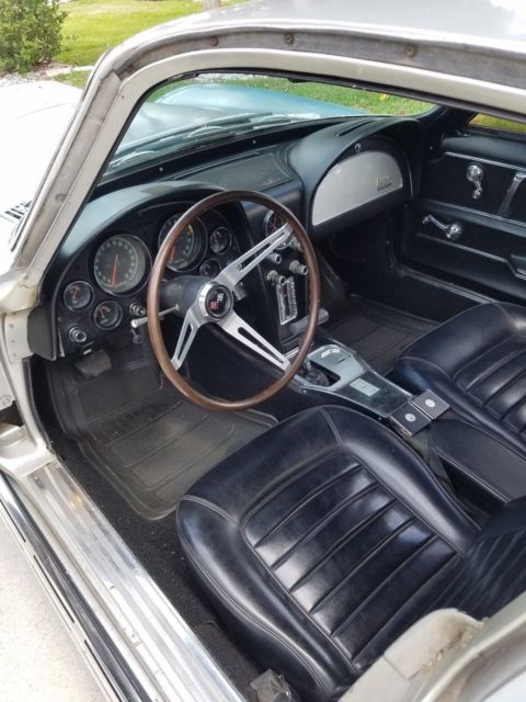 1966 Chevrolet Corvette bucket seats - photo 9