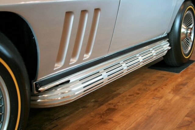 1966 Chevrolet Corvette - photo 12