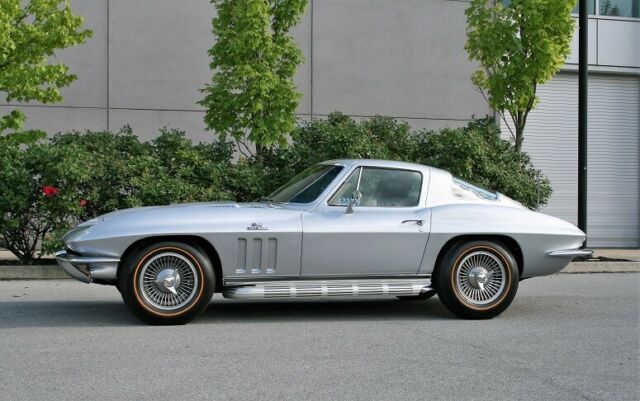 1966 Chevrolet Corvette - photo 3