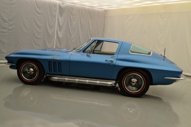 1966 Chevrolet Corvette Stingray - photo 2