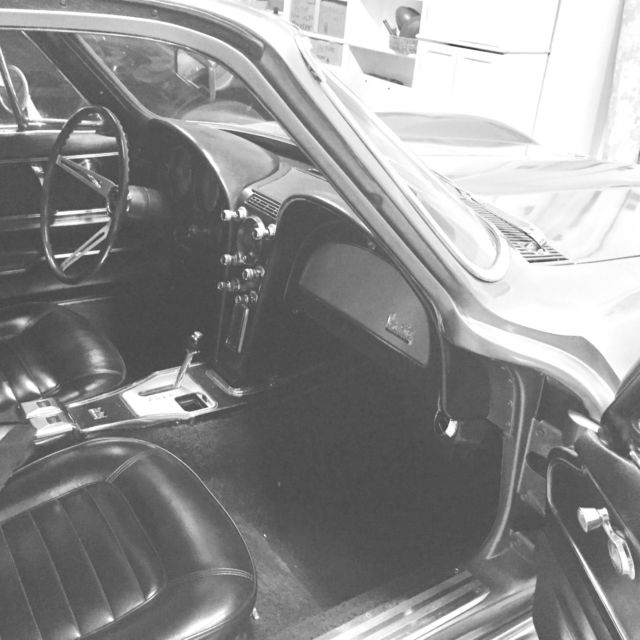 1966 Chevrolet Corvette - photo 10