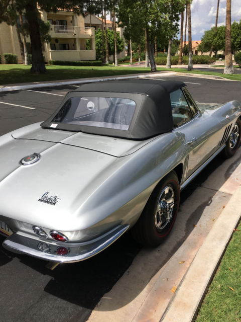 1966 Chevrolet Corvette convertible - photo 6