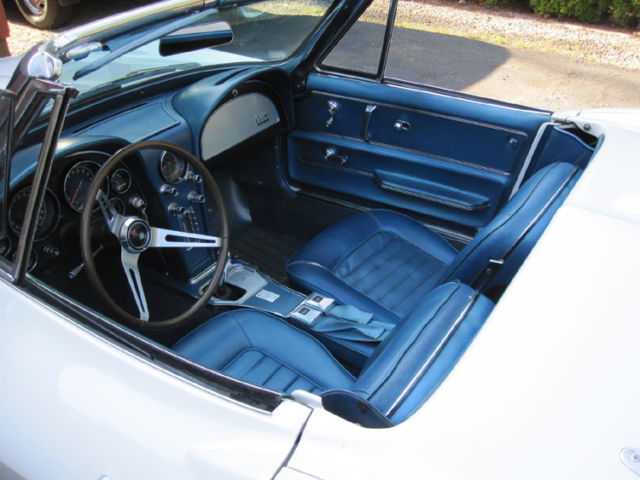 1966 Chevrolet Corvette - photo 11