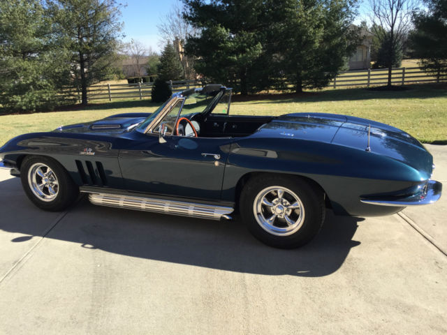 1966 Corvette Convertible - 427/425hp, Beautifully Restored, incl Hard Top! 1966 Chevrolet Corvette Convertible