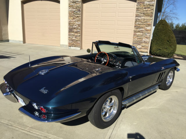 1966 Chevrolet Corvette Convertible - photo 2