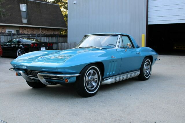 1966 Chevrolet Corvette Convertible - photo 4