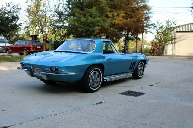 1966 Chevrolet Corvette Convertible - photo 6