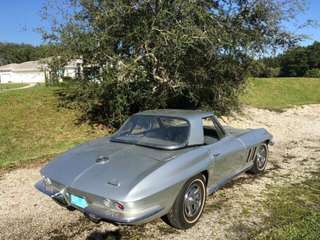 1966 Chevrolet Corvette - photo 2
