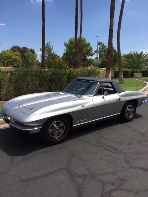 1966 Corvette Convertible, beautifully restored numbers matching 327-350, 4-spe 1966 Chevrolet Corvette convertible