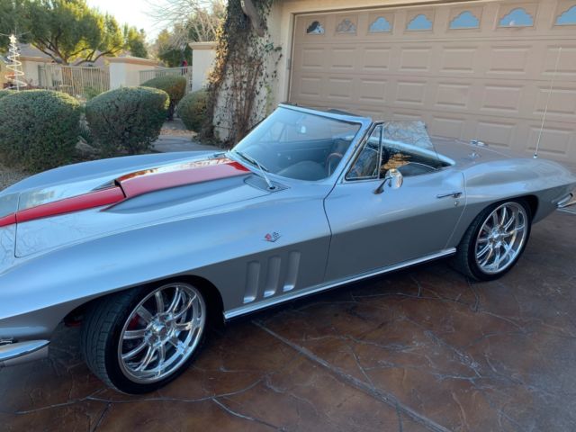 1966 Chevrolet Corvette Convertible - photo 2
