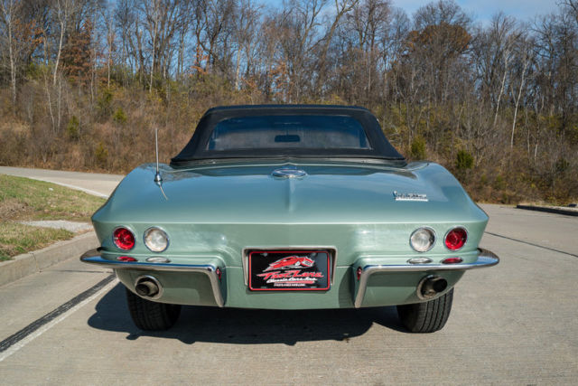 1966 Chevrolet Corvette Convertible - photo 6