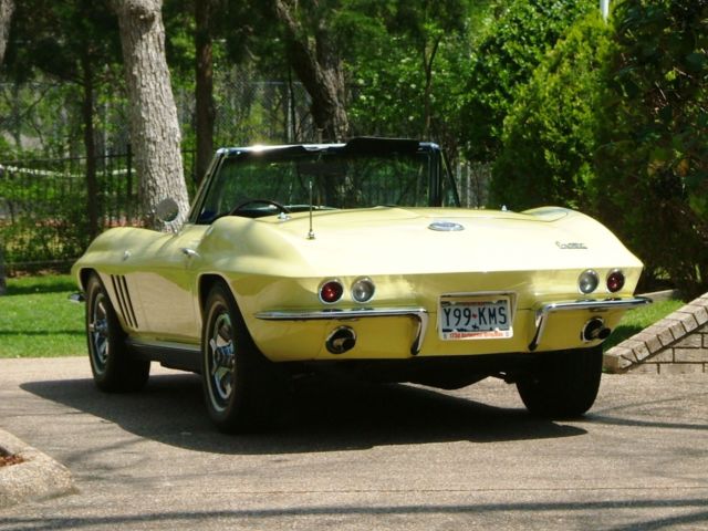 1966 Chevrolet Corvette - photo 10