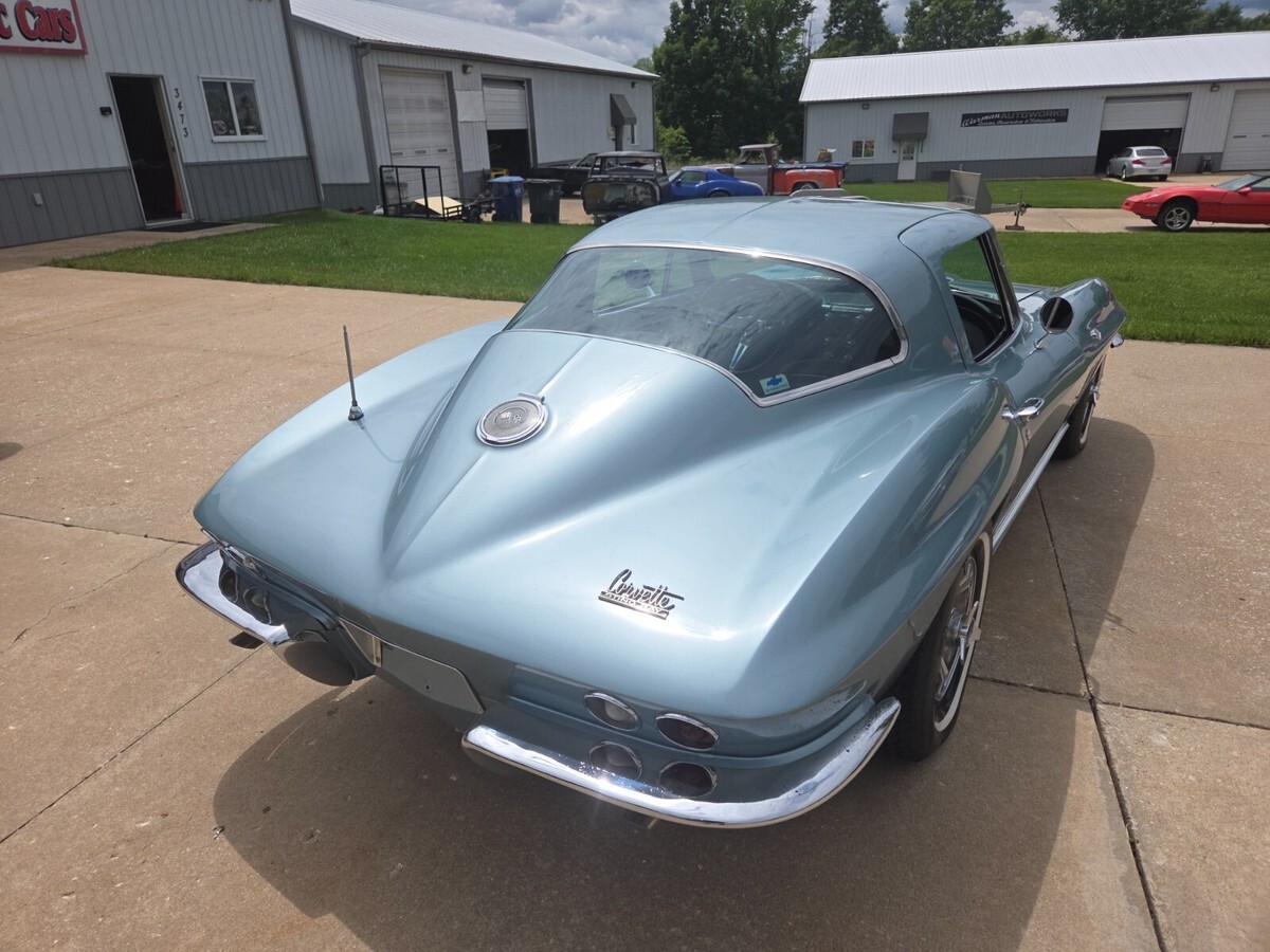1966 Chevrolet Corvette - photo 13