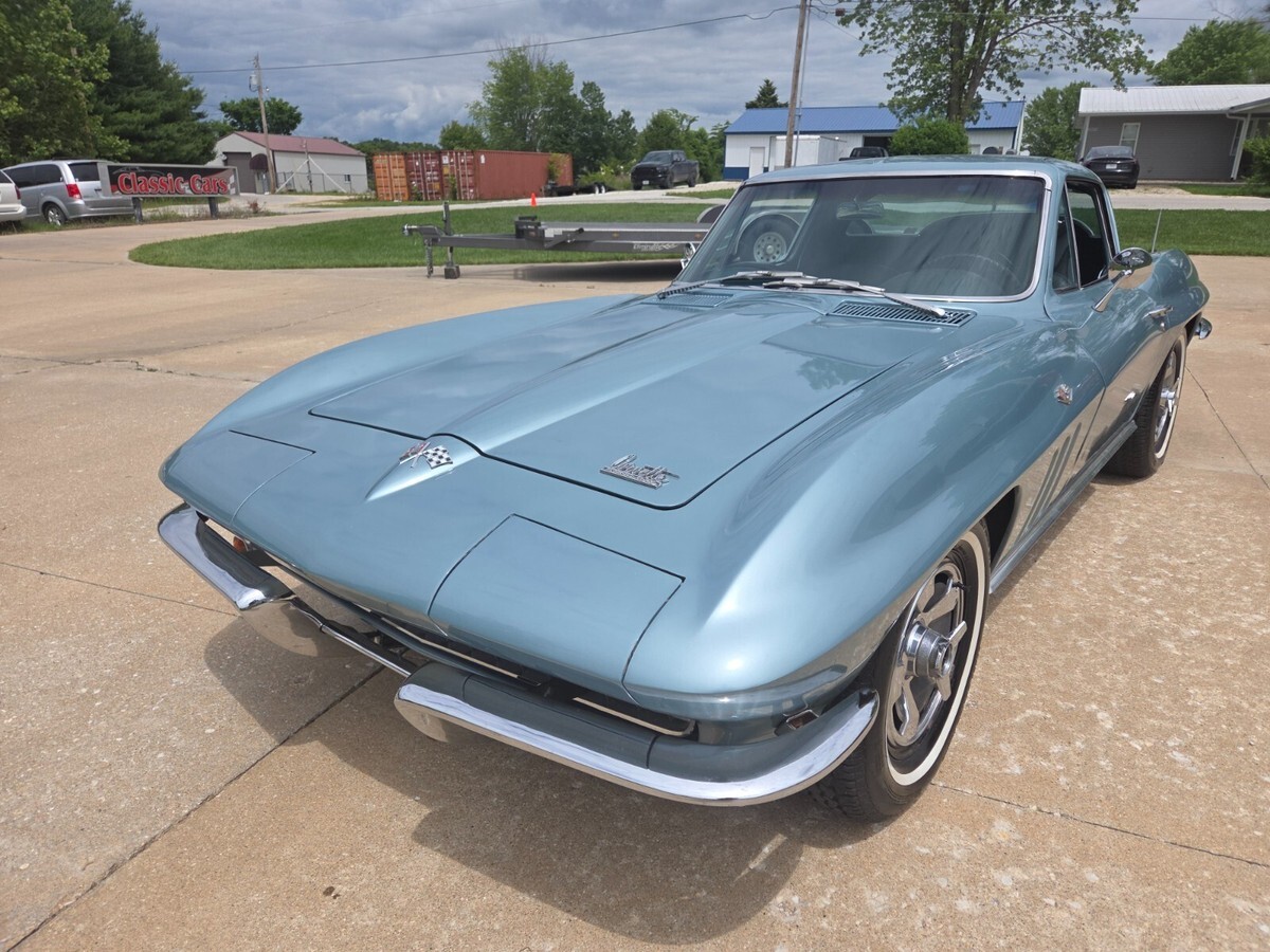 1966 Chevrolet Corvette - photo 3