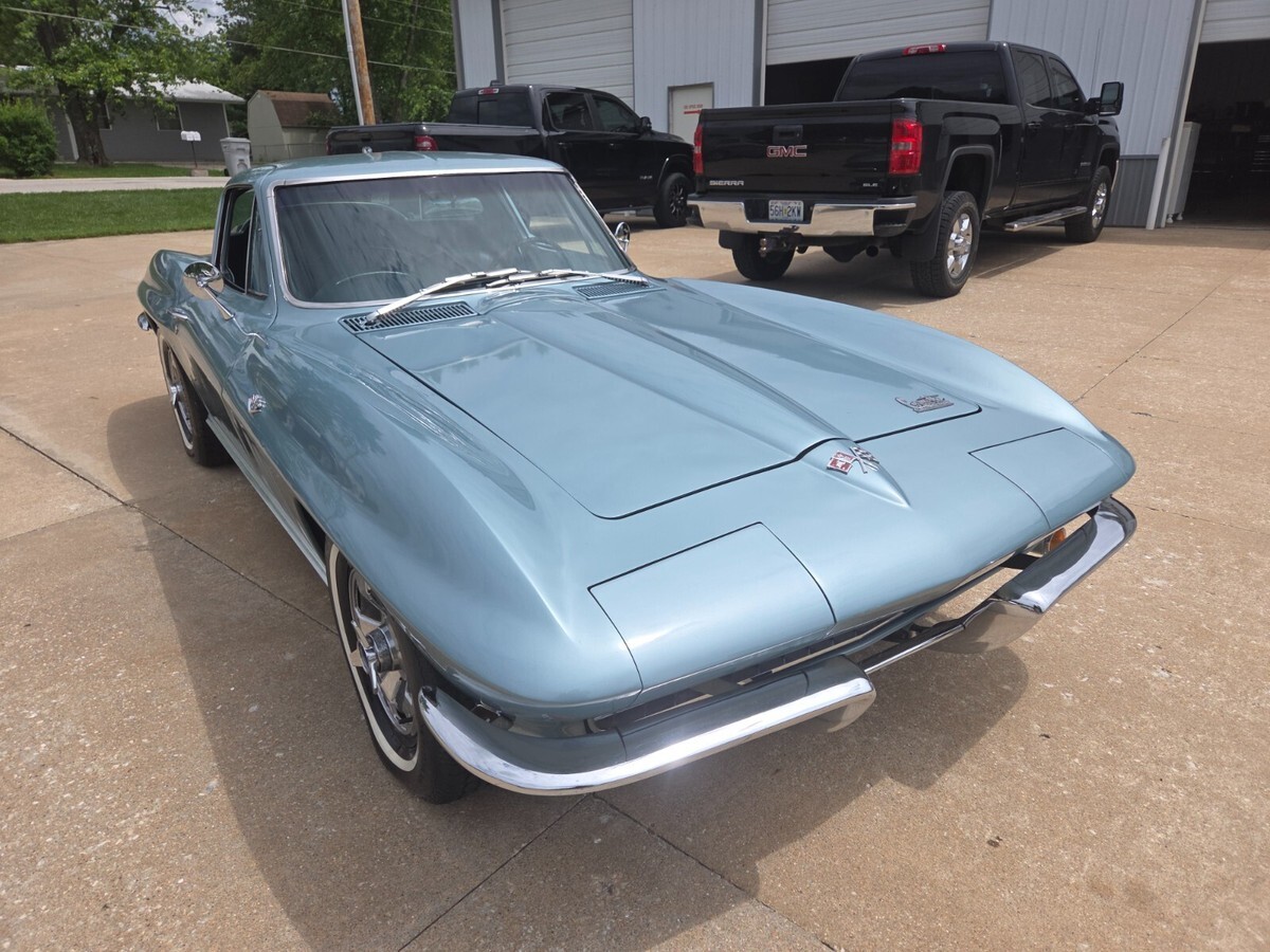 1966 Chevrolet Corvette - photo 6