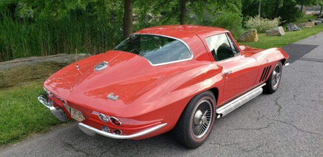 1966 Chevrolet Corvette - photo 3