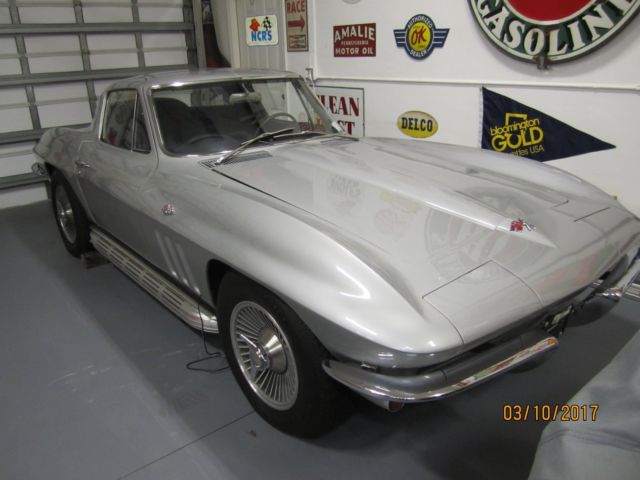 1966 Chevrolet Corvette - photo 2