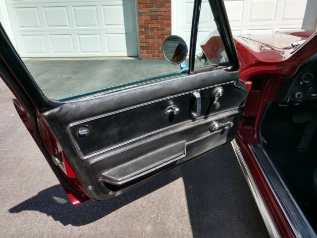 1966 Chevrolet Corvette - photo 11
