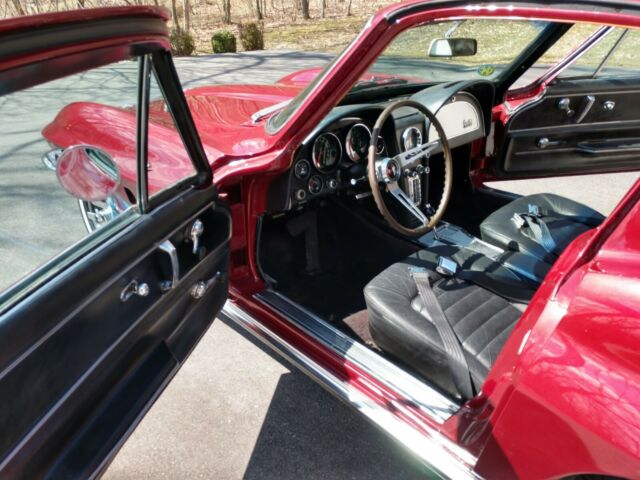 1966 Chevrolet Corvette - photo 9
