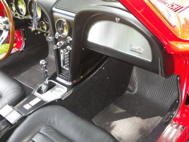 1966 Chevrolet Corvette - photo 9