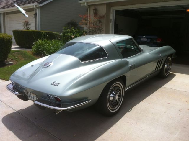 1966 Chevrolet Corvette Base Coupe 2-Door - photo 2