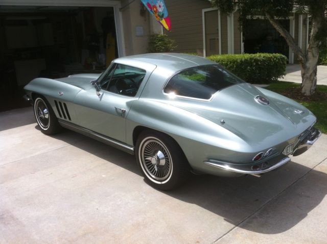 1966 Chevrolet Corvette Base Coupe 2-Door - photo 4