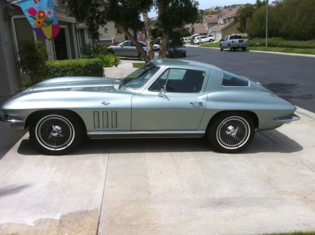 1966 Chevrolet Corvette Base Coupe 2-Door - photo 5