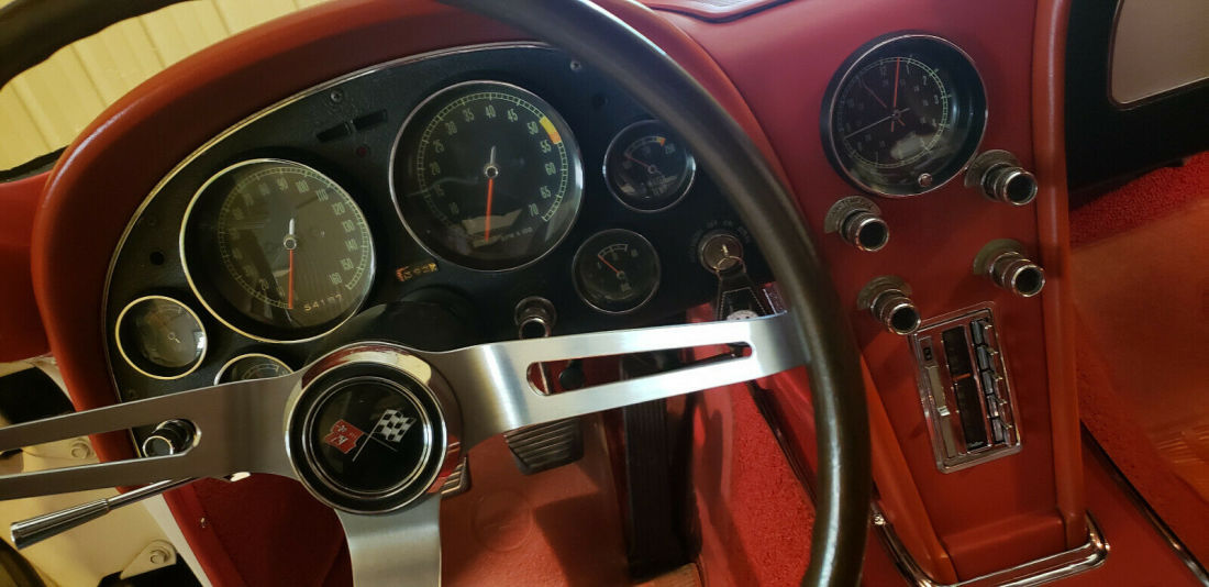 1966 Chevrolet Corvette - photo 10