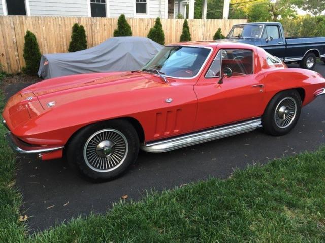 1966 Chevrolet Corvette Coupe - photo 6