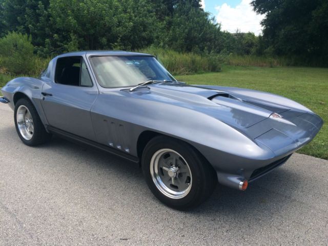 1966 Chevrolet Corvette - photo 2