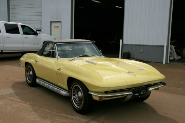 1966 Chevrolet Corvette - photo 3
