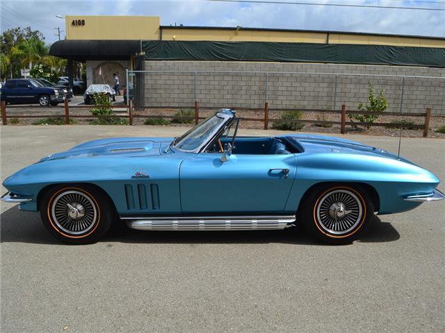 1966 Chevrolet Corvette Convertible - photo 9