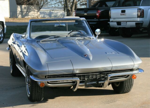 1966 Chevrolet Corvette - photo 12