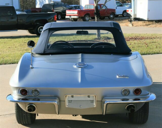 1966 Chevrolet Corvette - photo 7