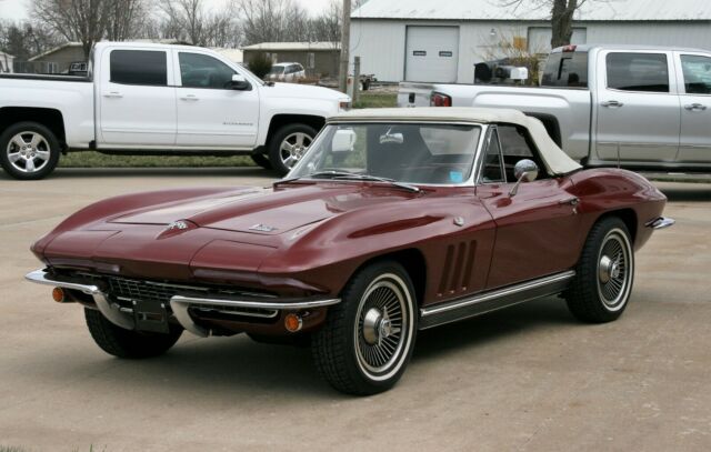 1966 CORVETTE ROADSTER 300HP 4 SPEED KNOCK OFFS, NICE 1966 Chevrolet Corvette