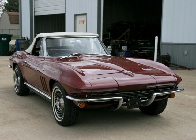 1966 Chevrolet Corvette - photo 3