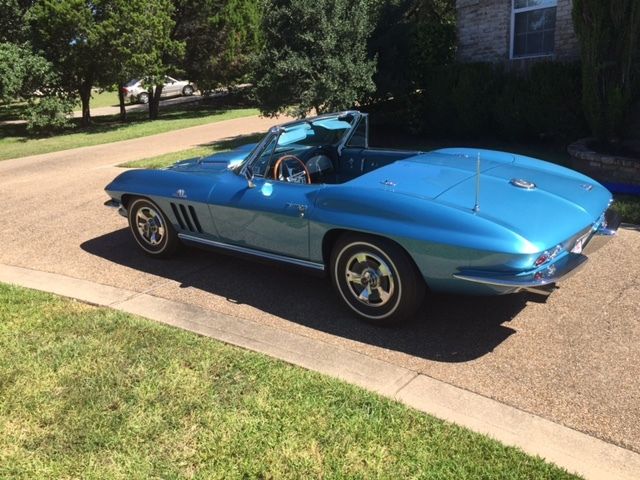 1966 Chevrolet Corvette Convertible - photo 5
