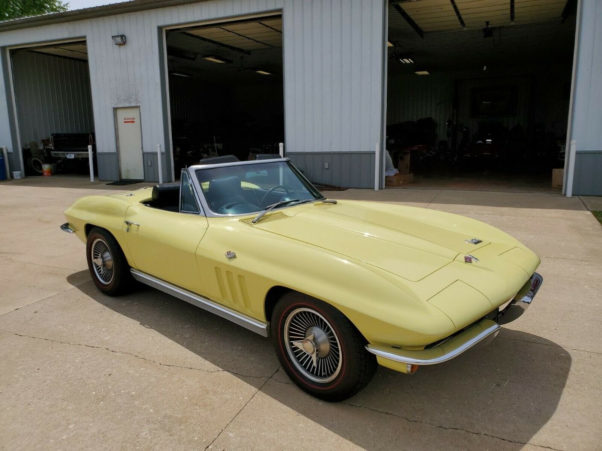 1966 Chevrolet Corvette - photo 11
