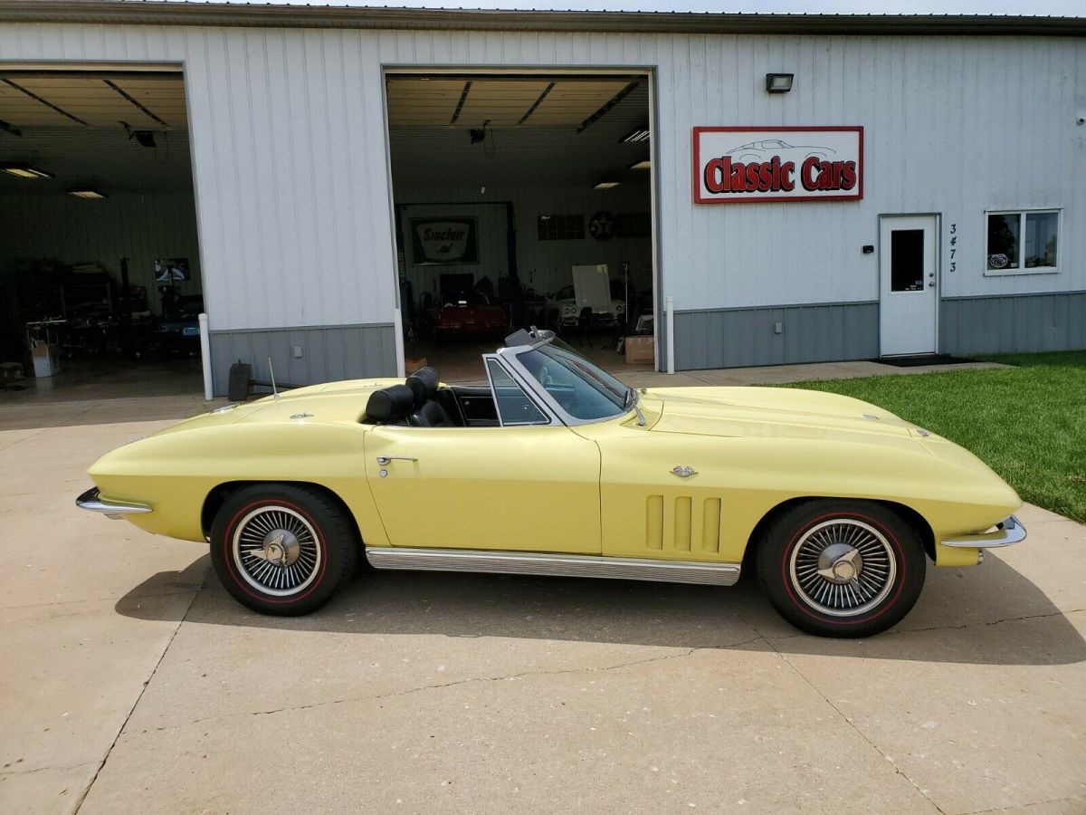 1966 Chevrolet Corvette - photo 12