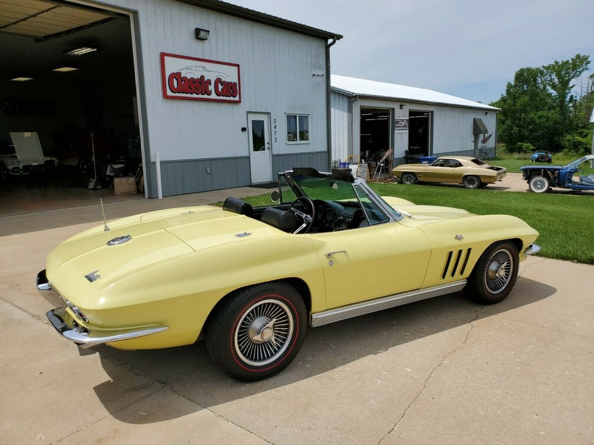 1966 Chevrolet Corvette - photo 13
