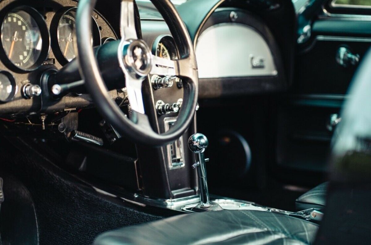 1966 Chevrolet Corvette - photo 12