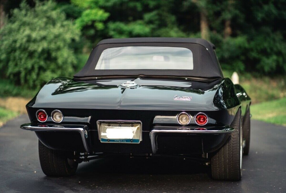 1966 Chevrolet Corvette - photo 2