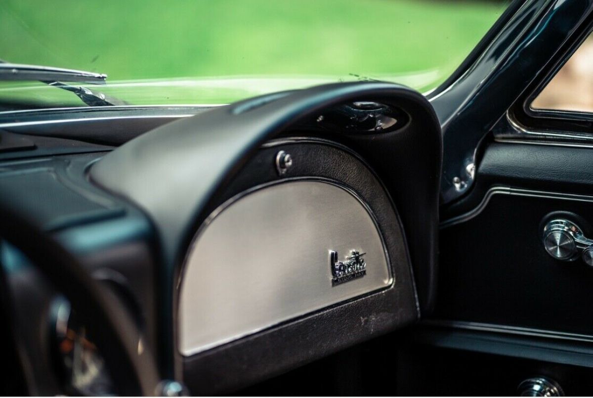 1966 Chevrolet Corvette - photo 3