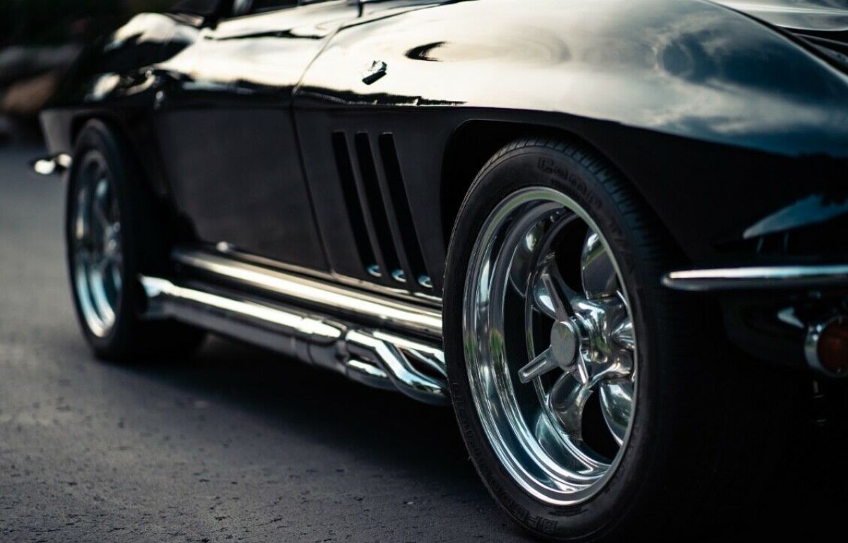 1966 Chevrolet Corvette - photo 9
