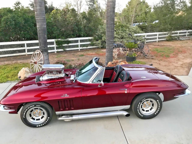 1966 Chevrolet Corvette Convertible - photo 5