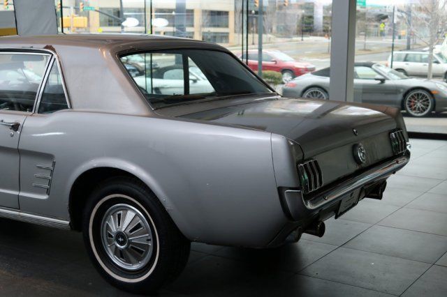 1966 Ford Mustang - photo 8