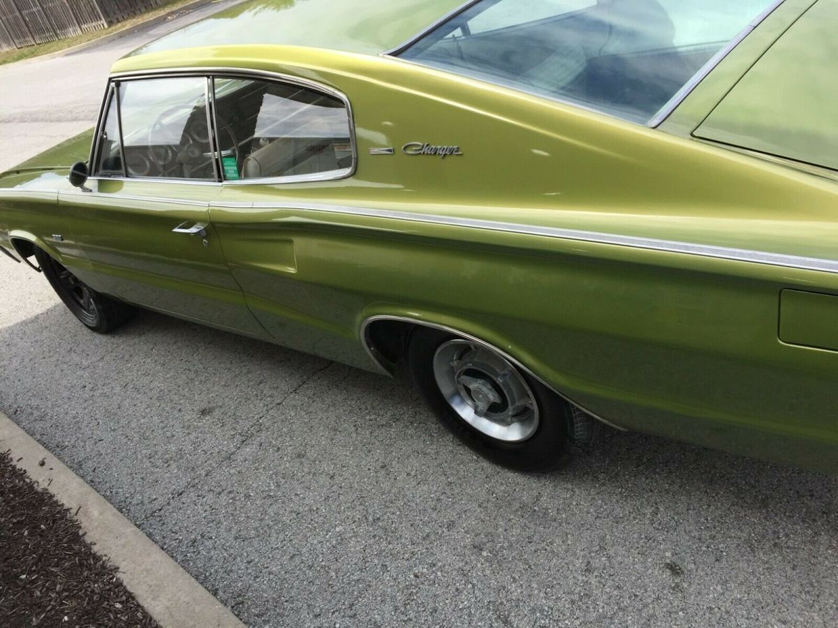1966 Dodge Charger 383 4bbl 4 Speed No Reserve 1966 Dodge Charger
