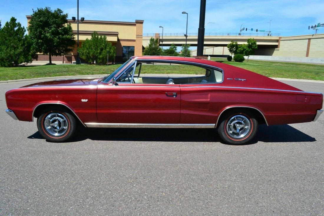 1966 Dodge Charger - photo 4