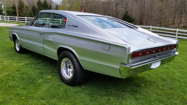 1966 Dodge Charger - photo 6